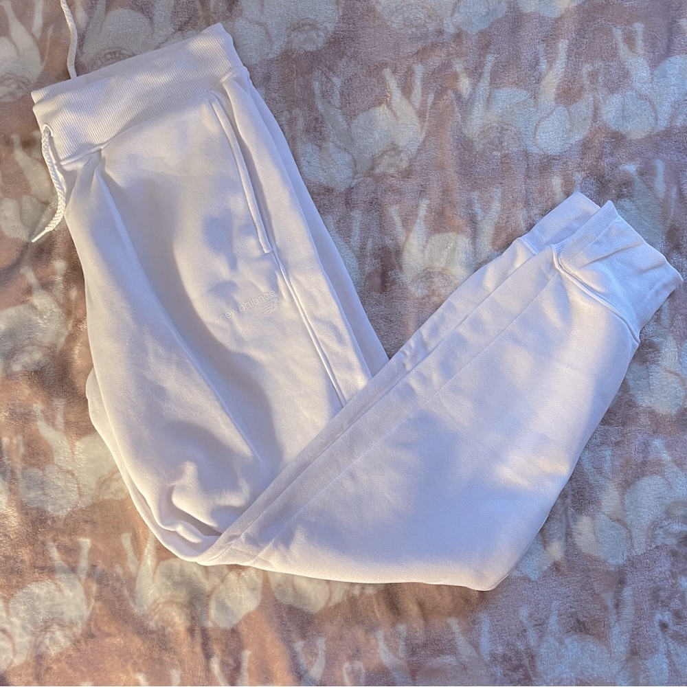 White New Balance Joggers